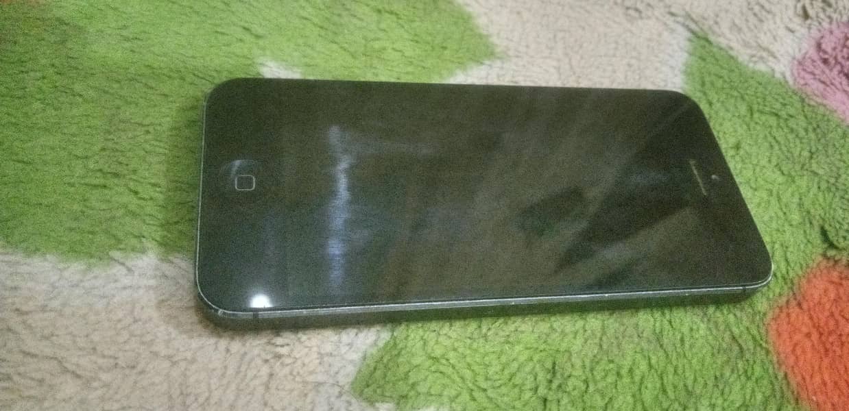 Apple iPhone 5 12