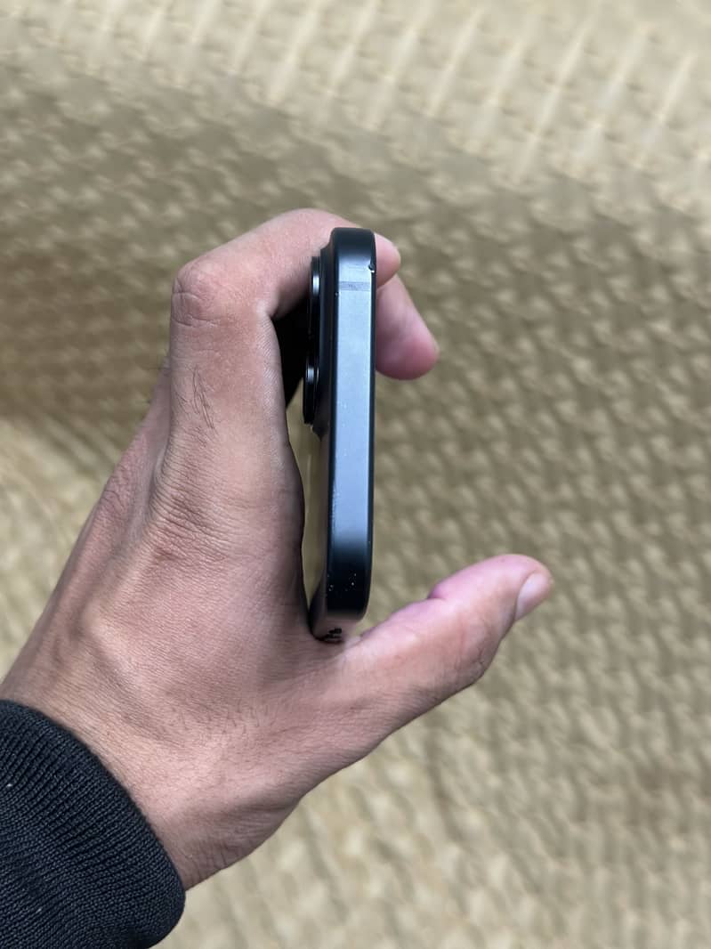 Apple iPhone 15 3