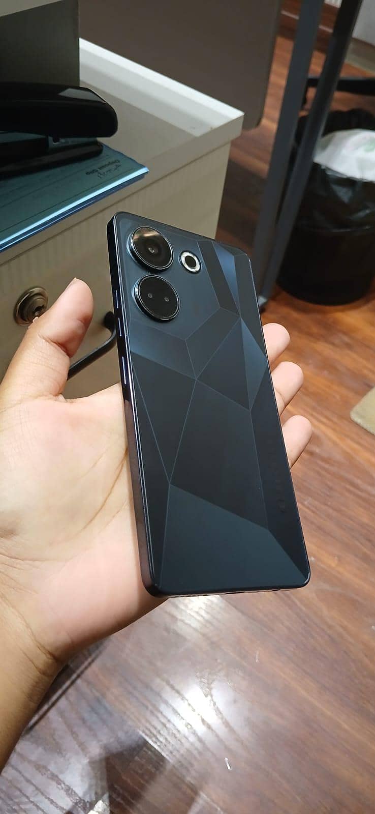 Tecno CAMON 20 0