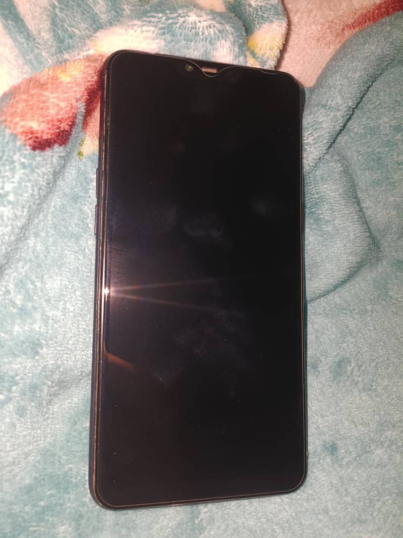 OPPO A3s 8