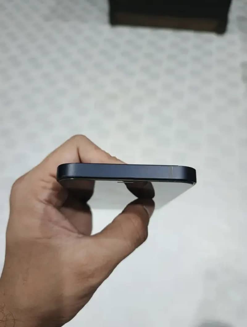 iPhone 12 2