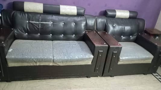 1 seat and 2 seat