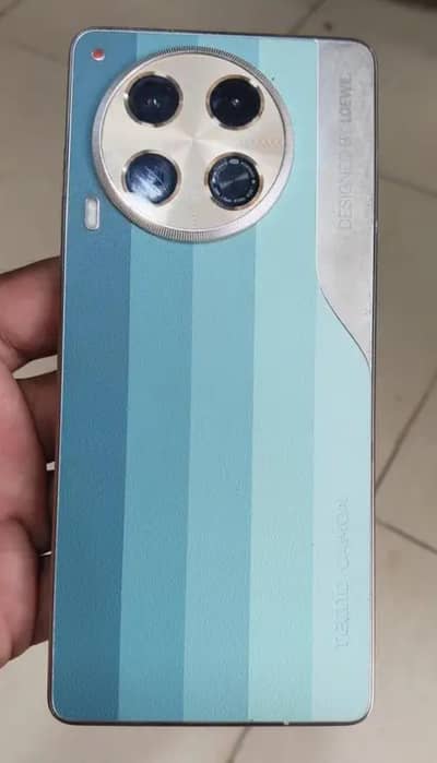 Tecno CAMON 30 loewe full box