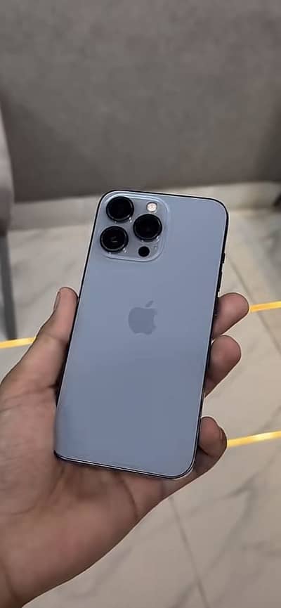 Apple iPhone 13 Pro