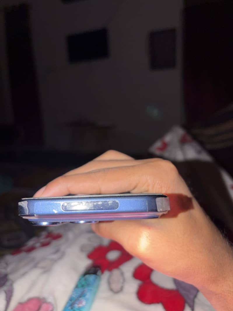 Apple iPhone 17 Pro Max 3