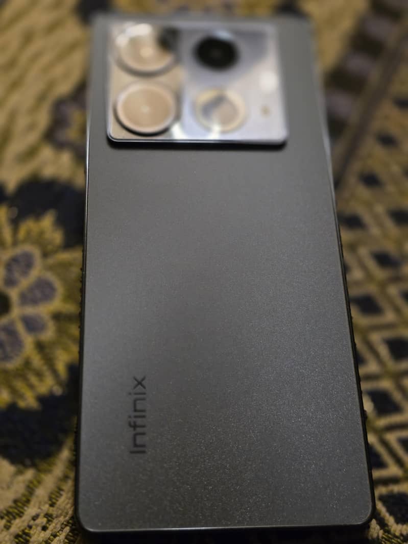 Infinix Note 40 2