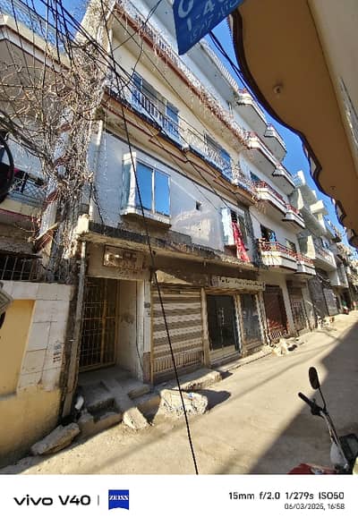 Taramrri Building Sized 5 Marla Is Available
