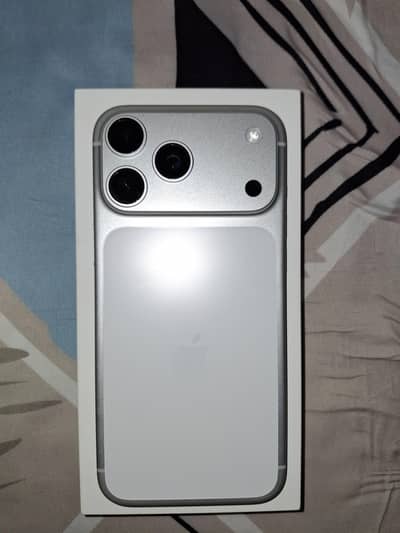 Apple iPhone 17 Pro Max Dual Esim