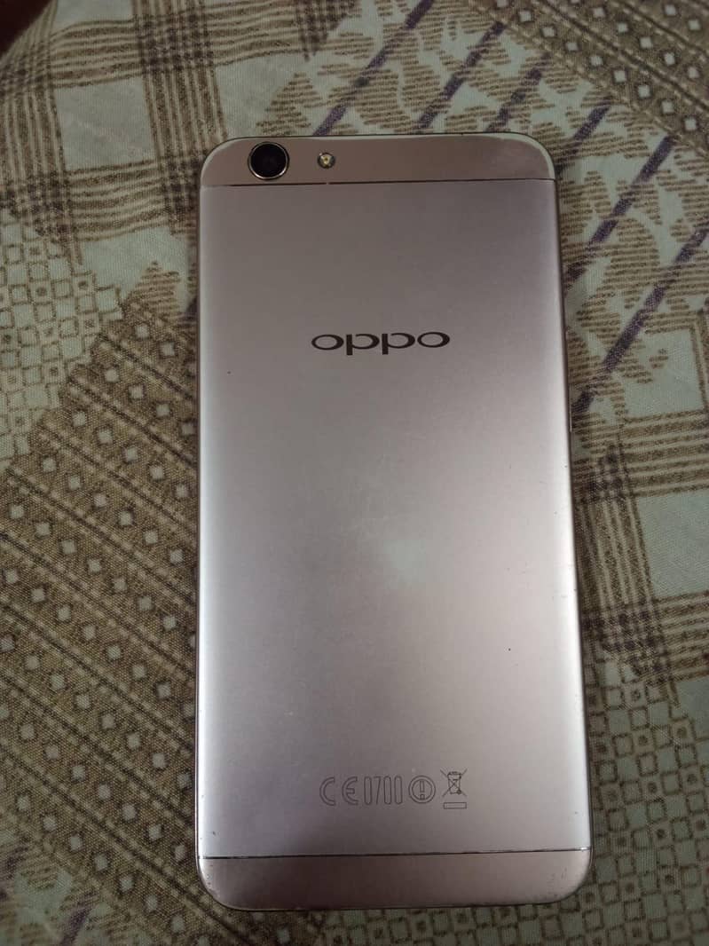 OPPO A1601 1