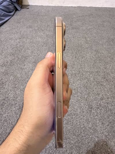 Apple iPhone 16 Pro Max