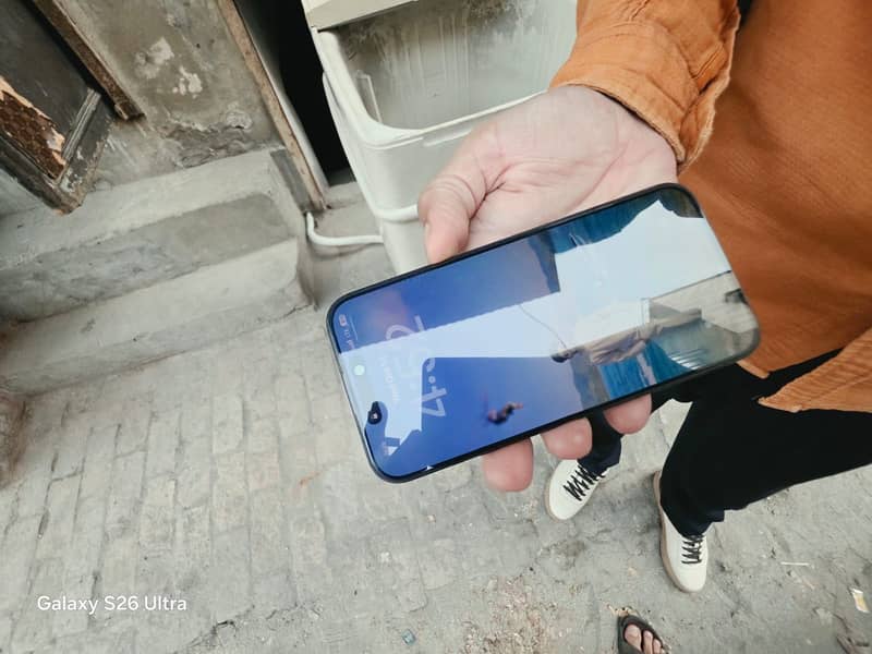 Apple iPhone 15 plus 4