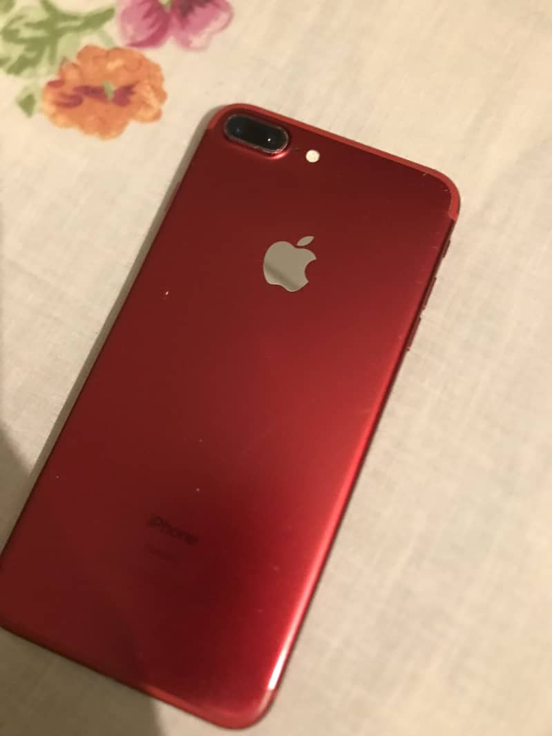 Apple iPhone 7 Plus 1