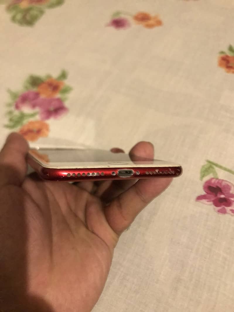 Apple iPhone 7 Plus 3