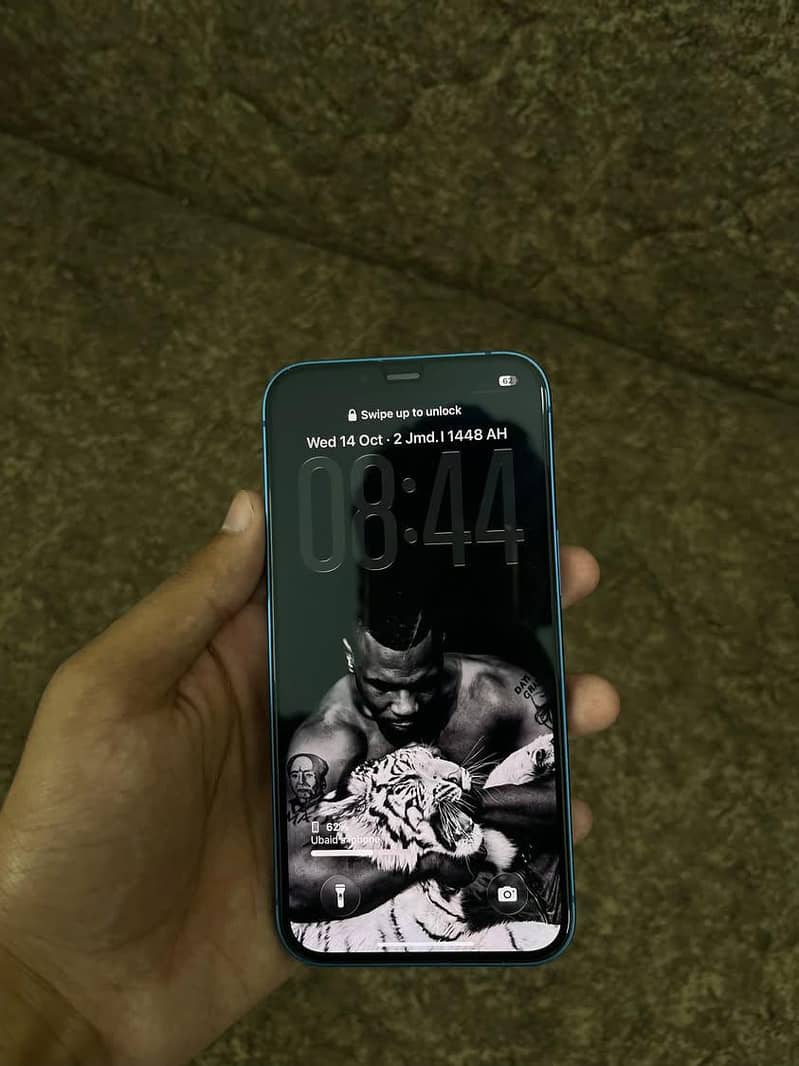 Apple iPhone 13 2