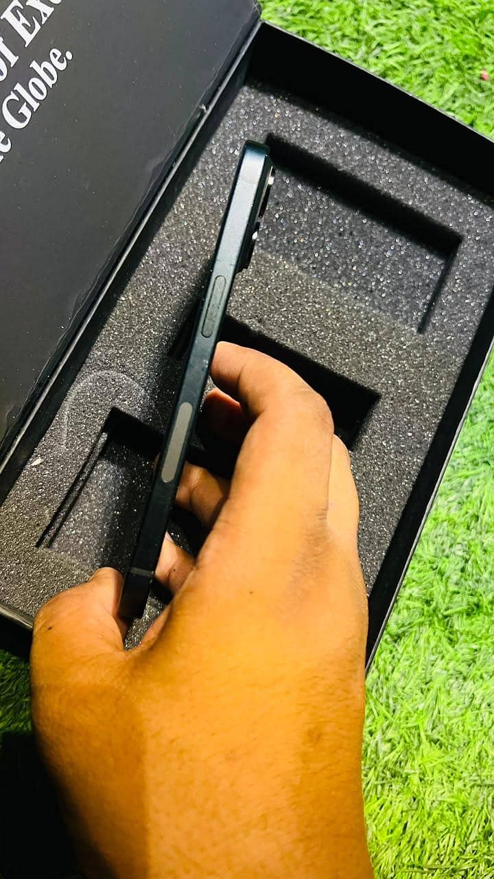 Apple iPhone 15 2