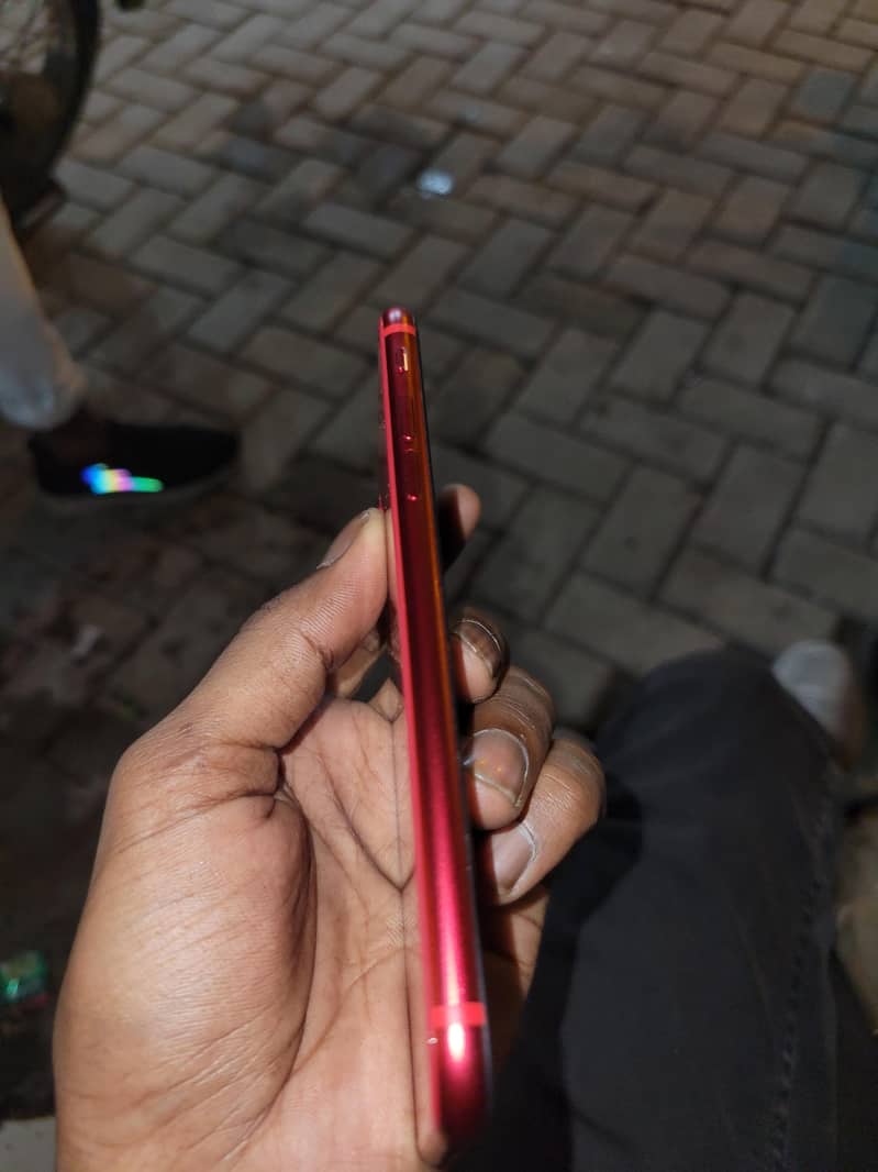 Apple iPhone SE 2 2