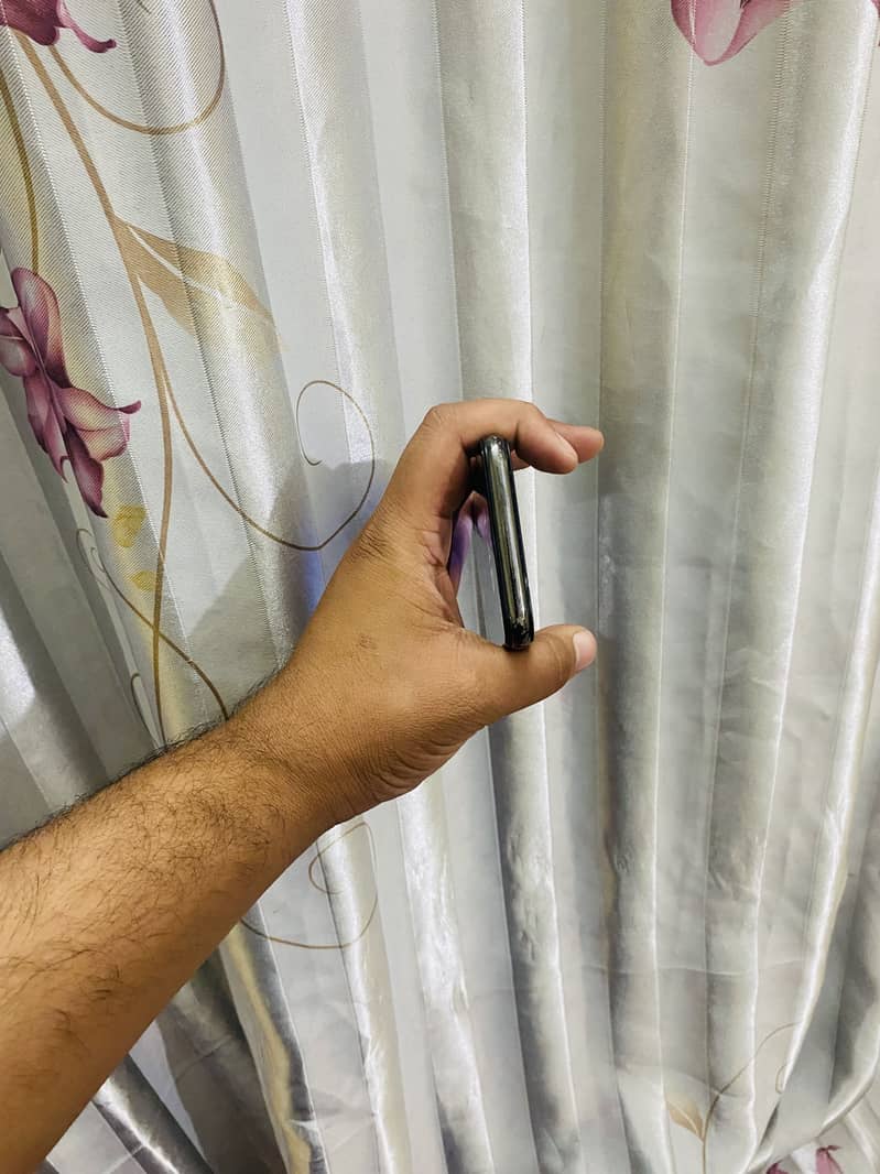 Apple iPhone X 2