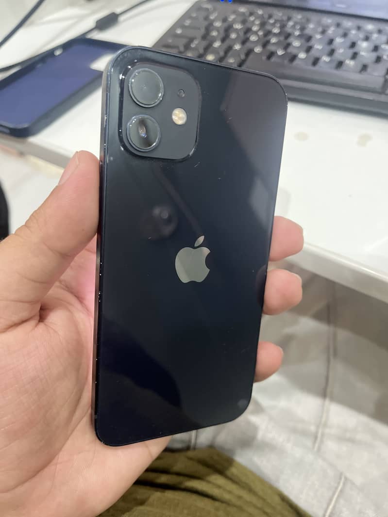 Apple iPhone 12 0