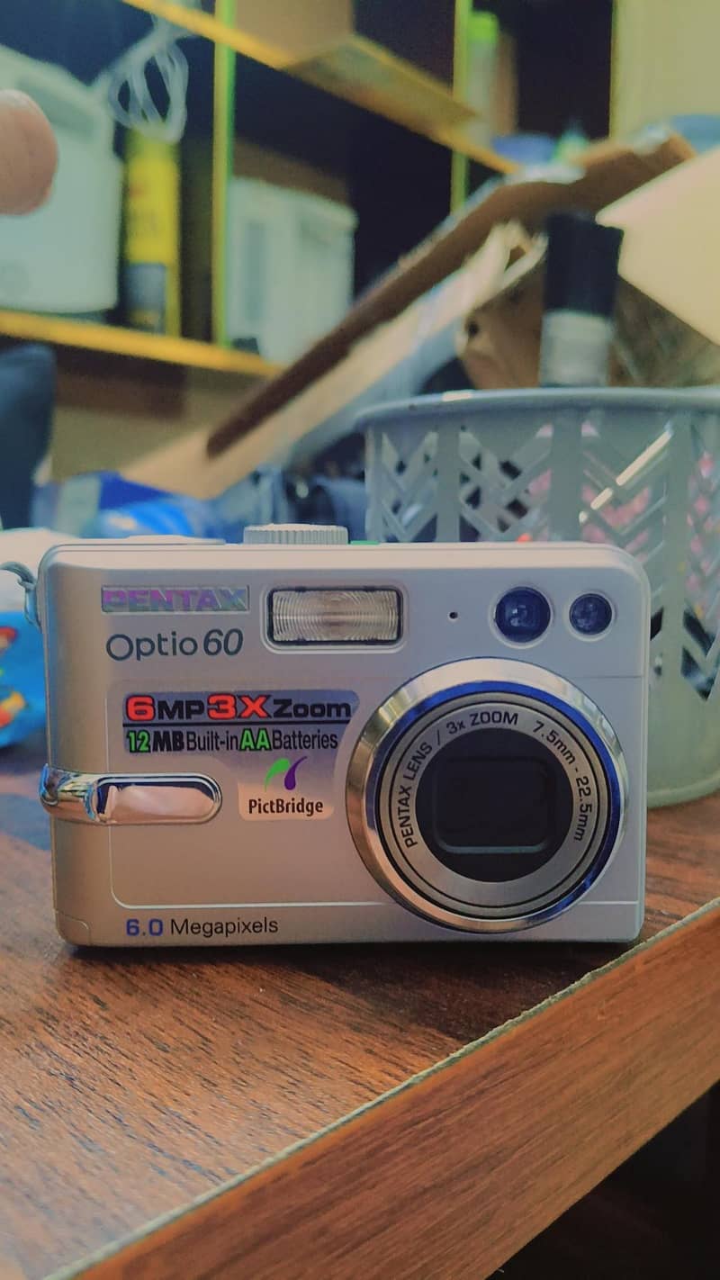 Pentax 6.0Megapixels Digital Camera 4
