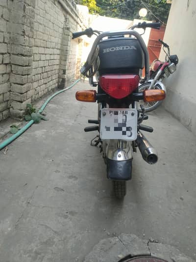 Honda CD 70 – Black | Excellent Condition