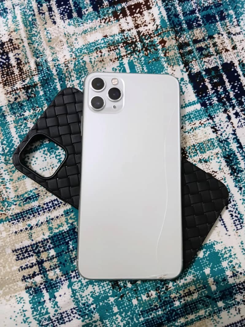iPhone 11 Pro Max 2