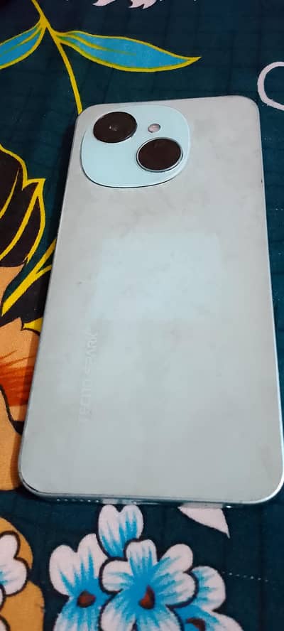 Tecno Spark Go 1