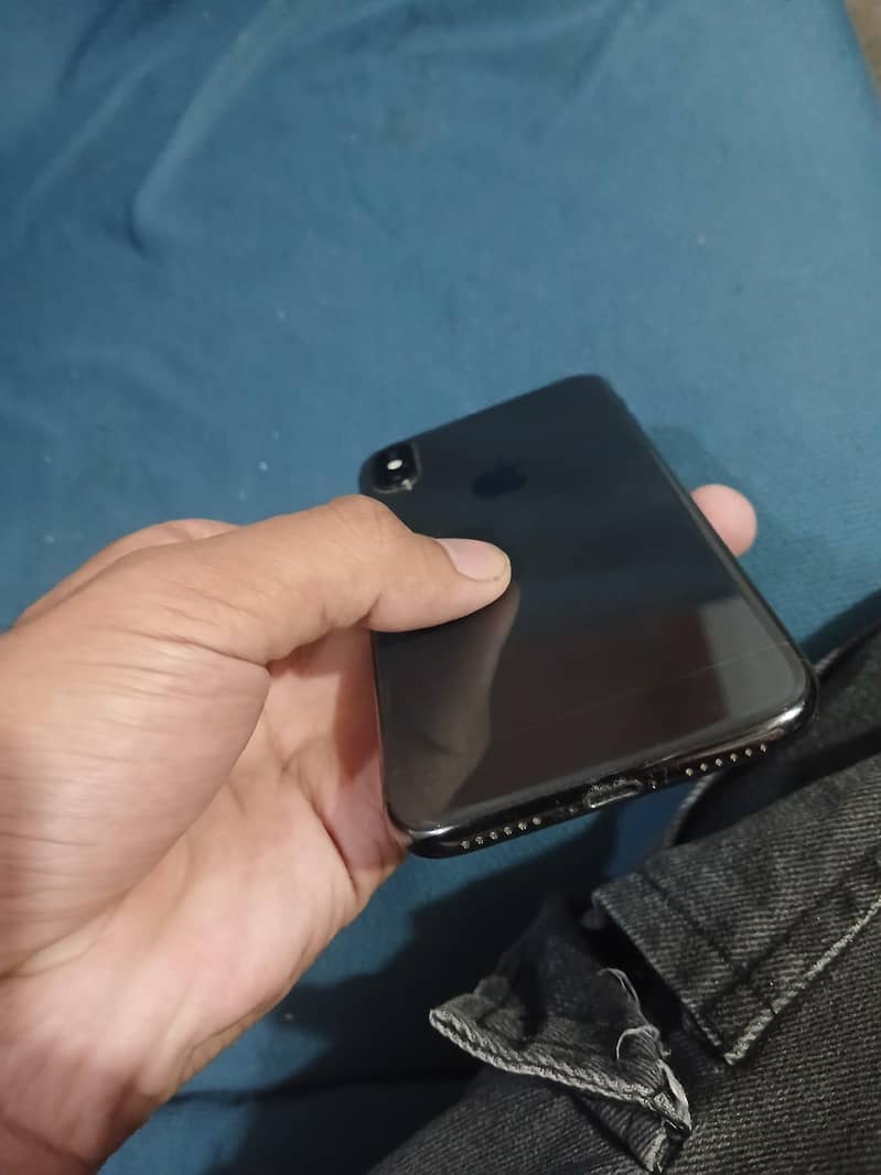 Apple iPhone X 2