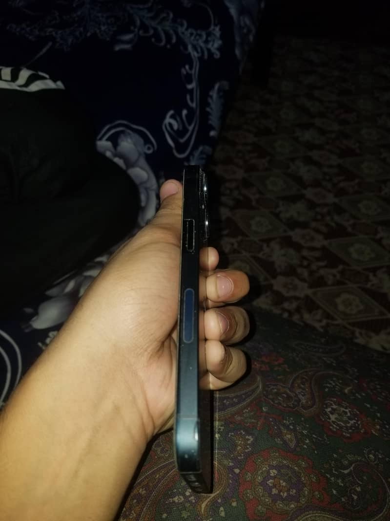 Apple iPhone 14 2