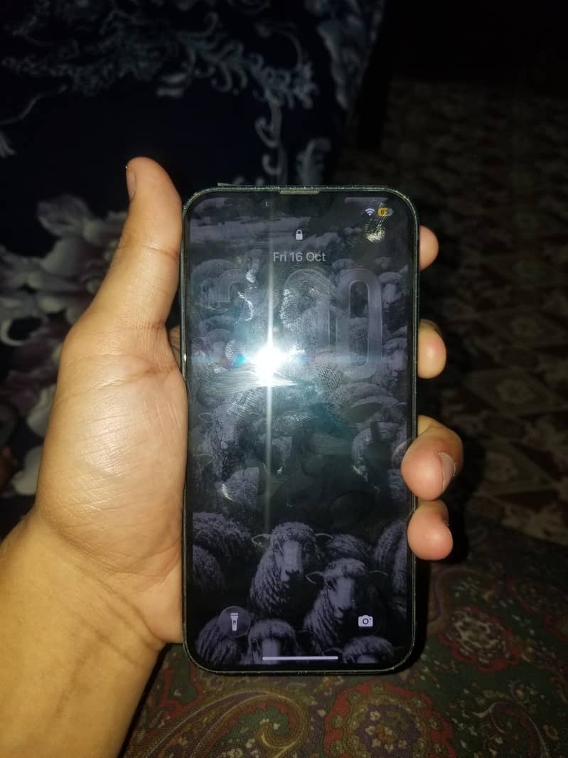 Apple iPhone 14 3