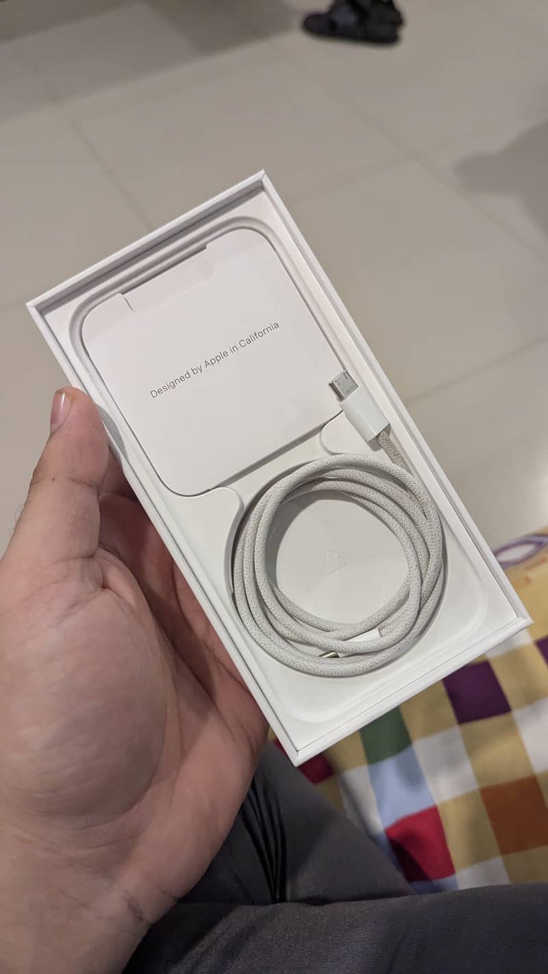 Apple iPhone 15 2