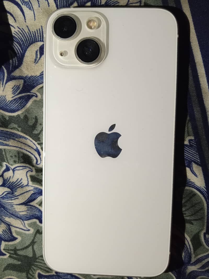 Apple iPhone 13 1