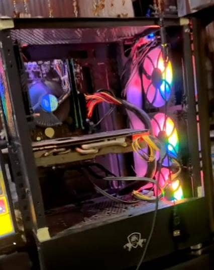 BEAST GAMING PC 0
