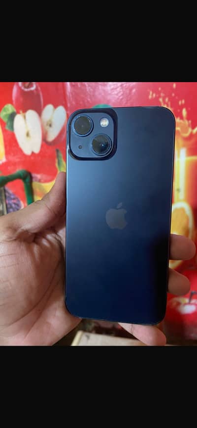 Apple iPhone 13