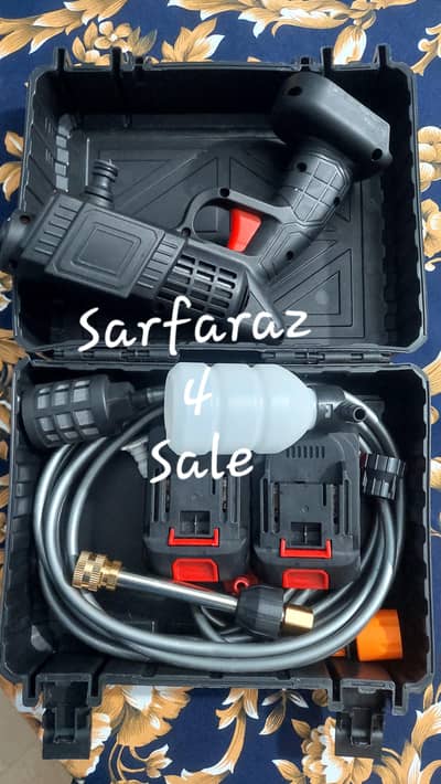 Water Pressure Hand Gun with two batteries