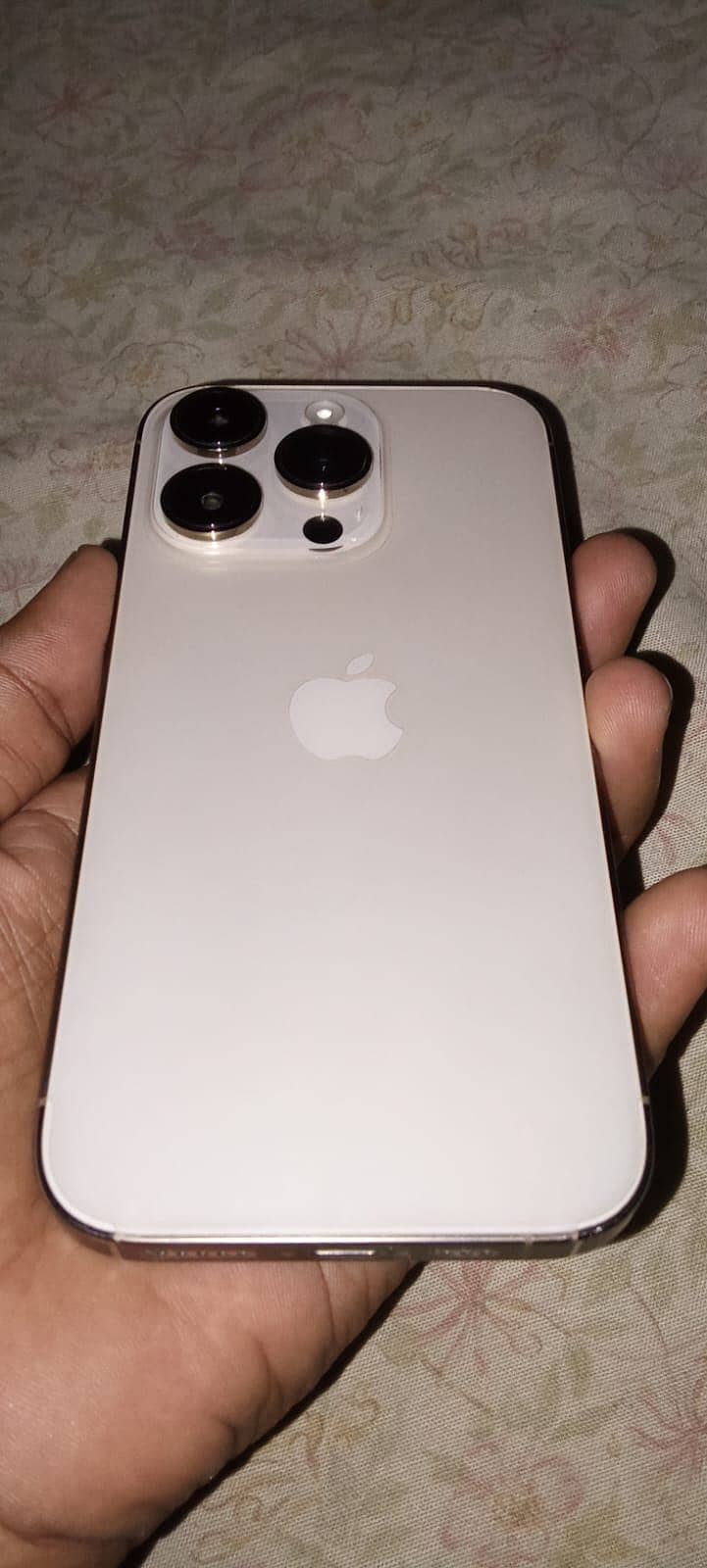 Apple iPhone 14 Pro 2
