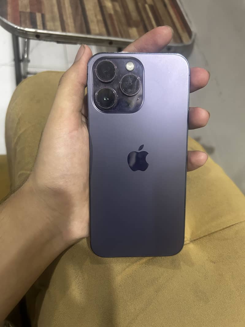 Apple iPhone 14 Pro Max 0