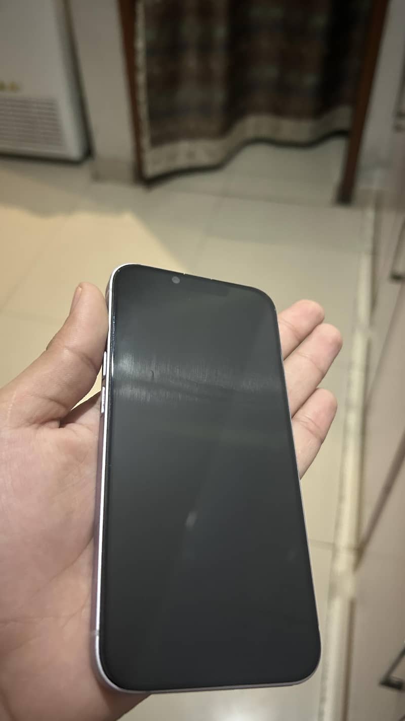 Apple iPhone 14 4