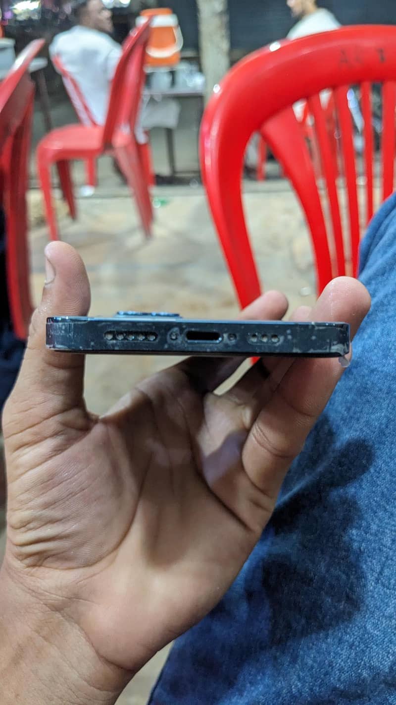 Apple iPhone 12 Pro 2