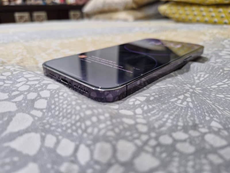 Apple iPhone 14 Pro Max 1