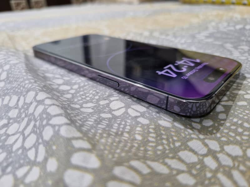 Apple iPhone 14 Pro Max 2