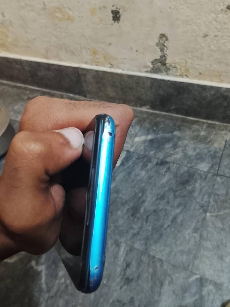 Realme 5i 1