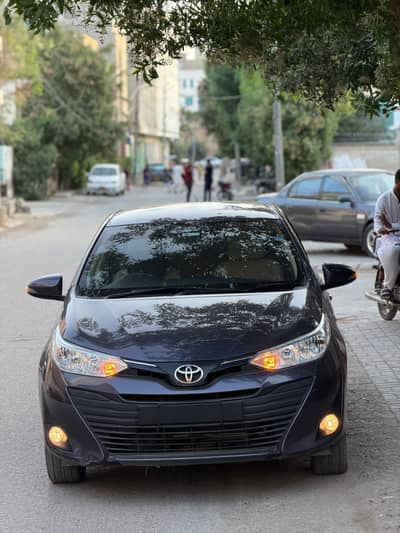 Toyota Yaris 1.3 ativ 2021 December
