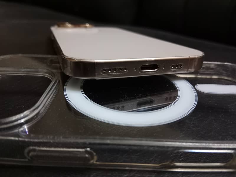 Iphone 16 pro 3