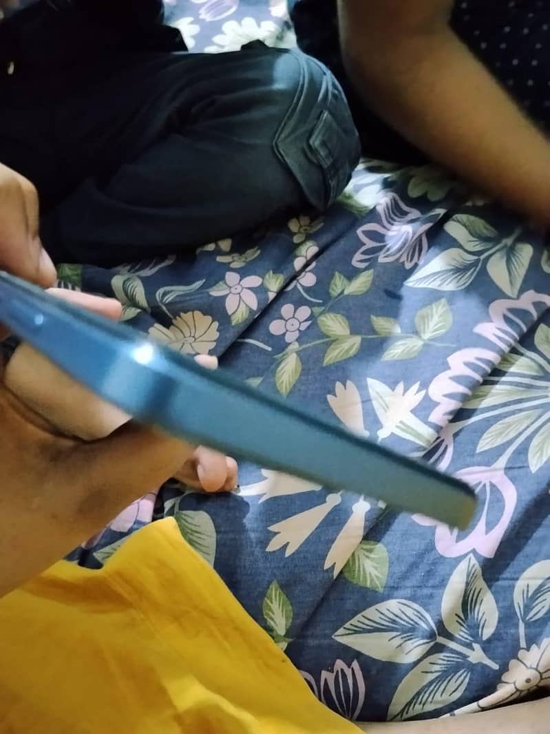 Realme C63 3