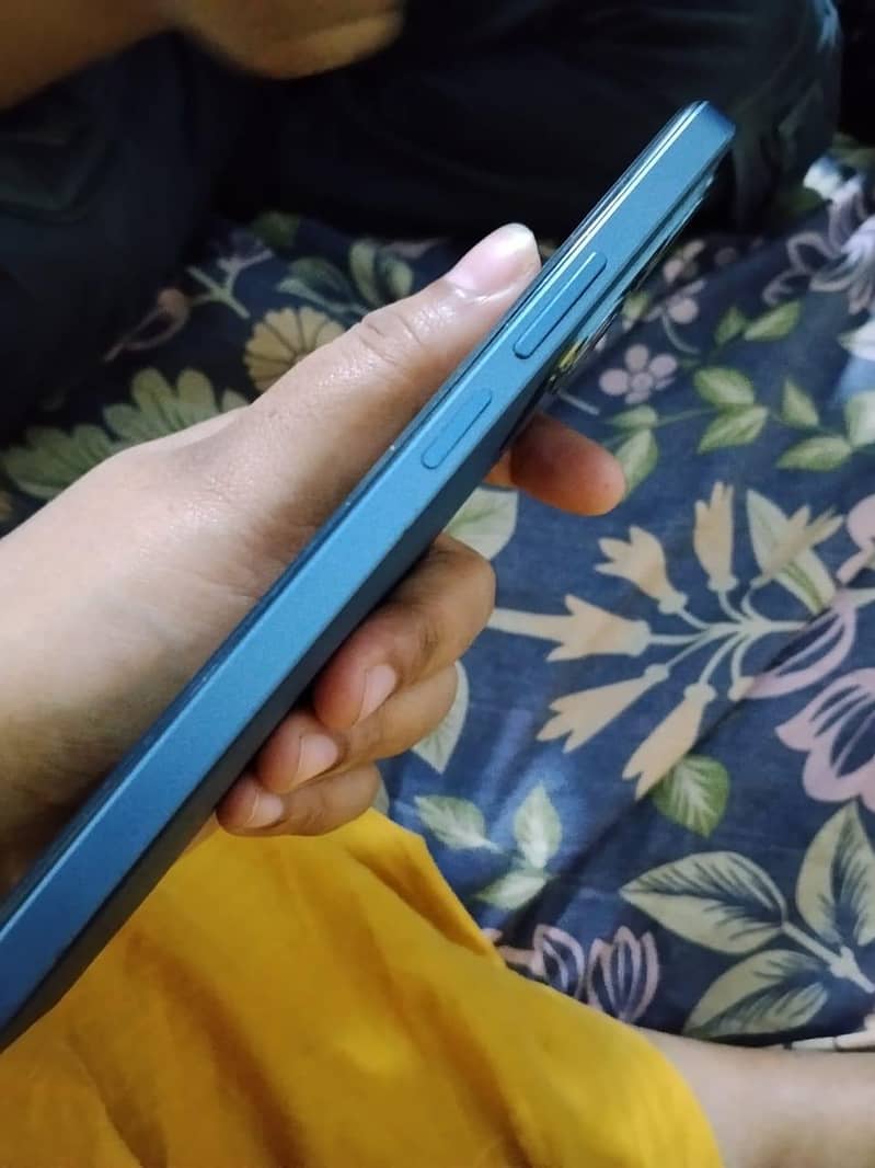 Realme C63 5
