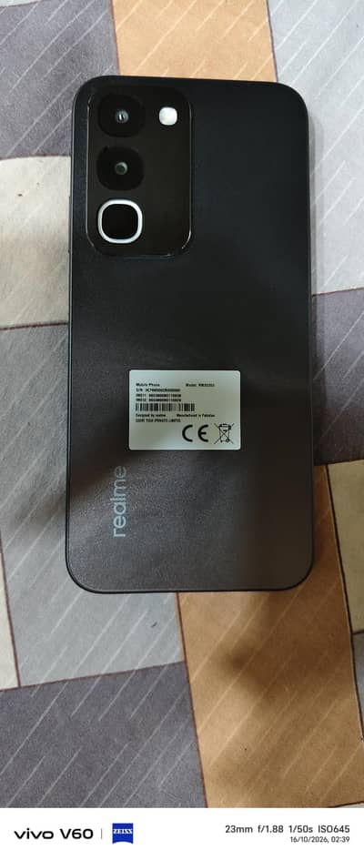 Realme C100