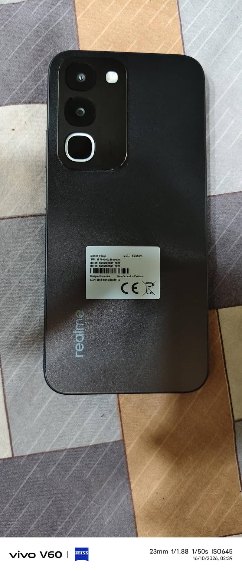 Realme C100 0