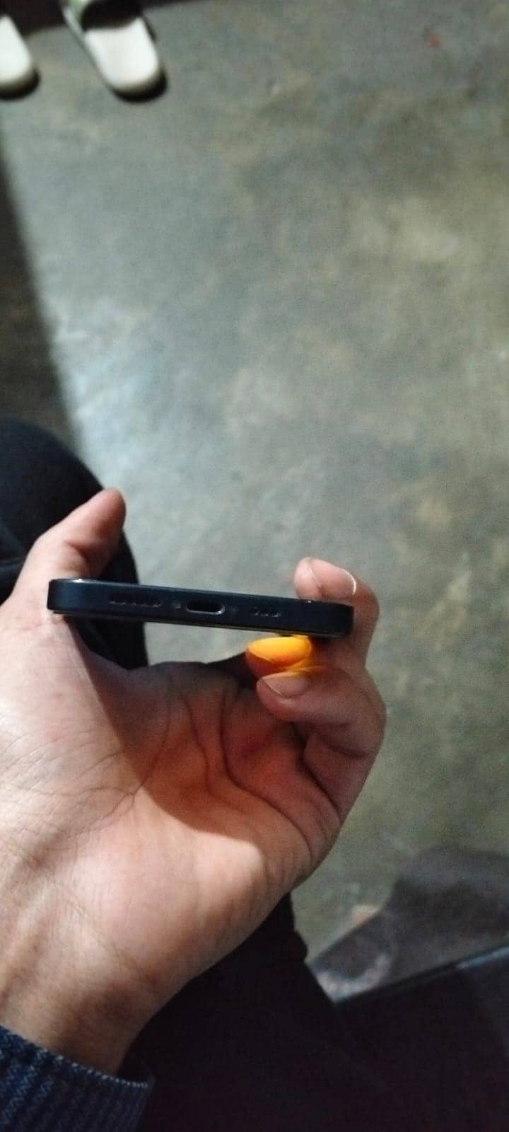 iPhone 12 4