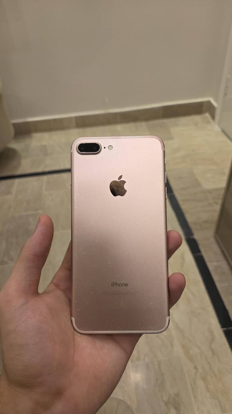 Apple iPhone 7 Plus 0