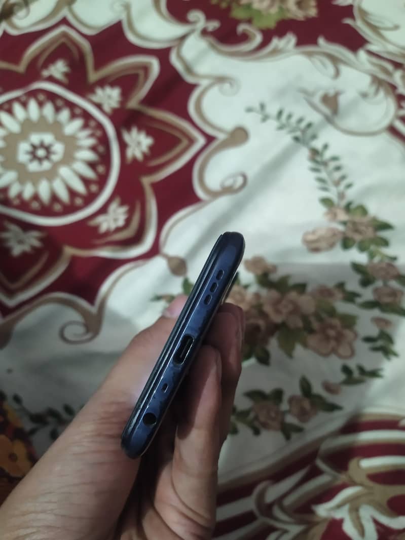 OPPO A54 4